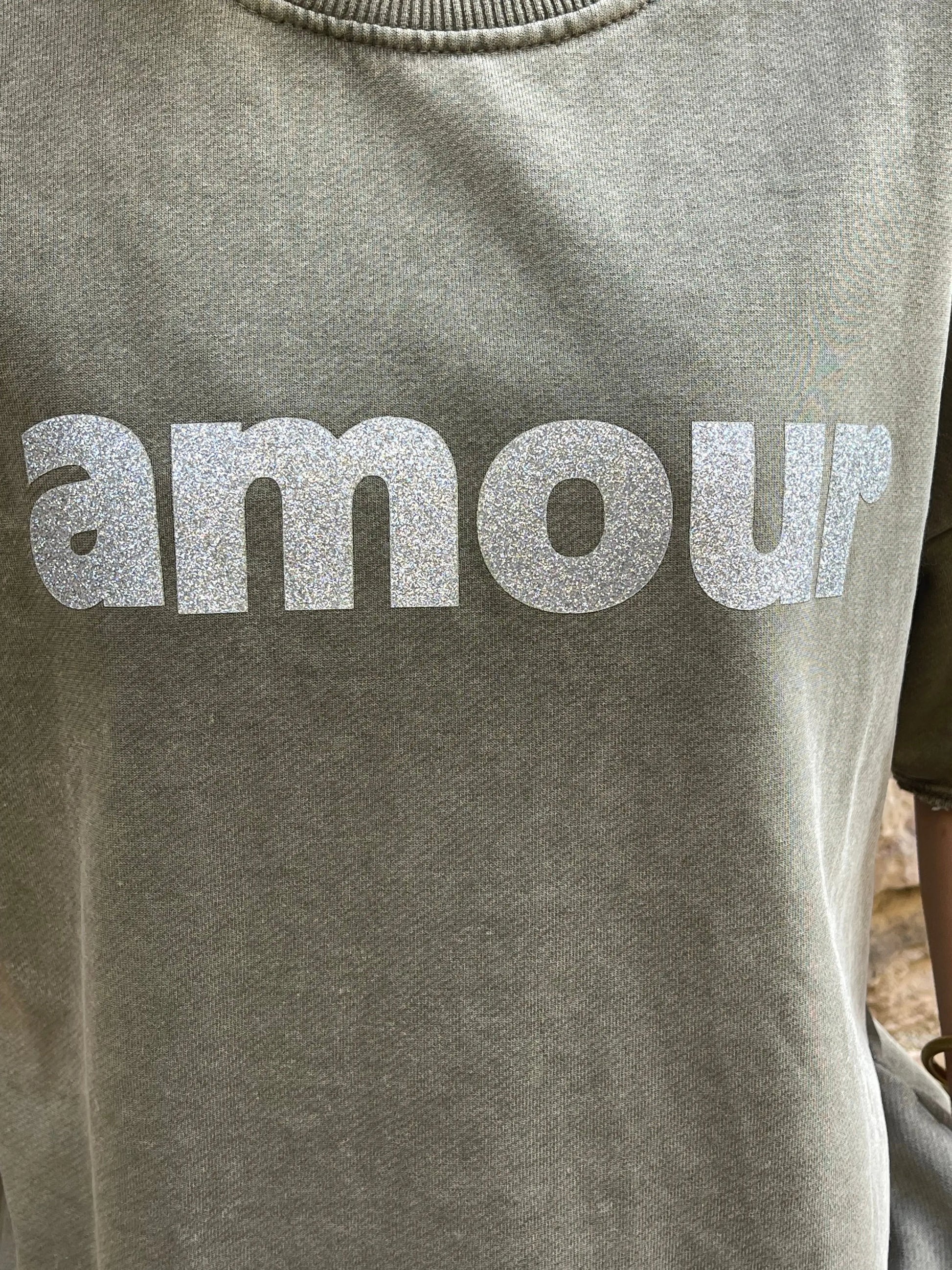 Sweat AMOUR - Kaki délavé Marguerite